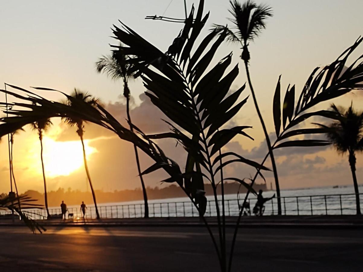Kitnets com AR Condicionado na Praia Salvador de Bahía Exterior foto